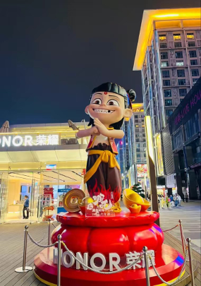 在东莞市区的大型哪吒手办。图源网友z.7